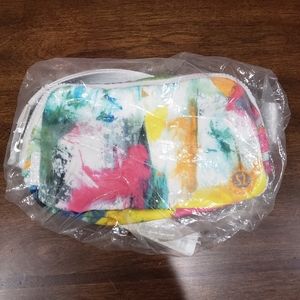 NWT Everywhere Belt Bag